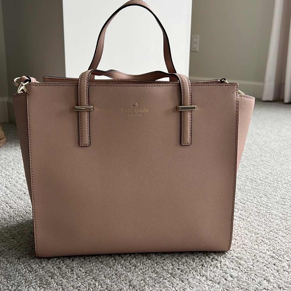 Dusty pink Kate Spade purse with removal strap! Perfect condition!